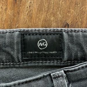 AG “The Legging Ankle” jeans. 29R.